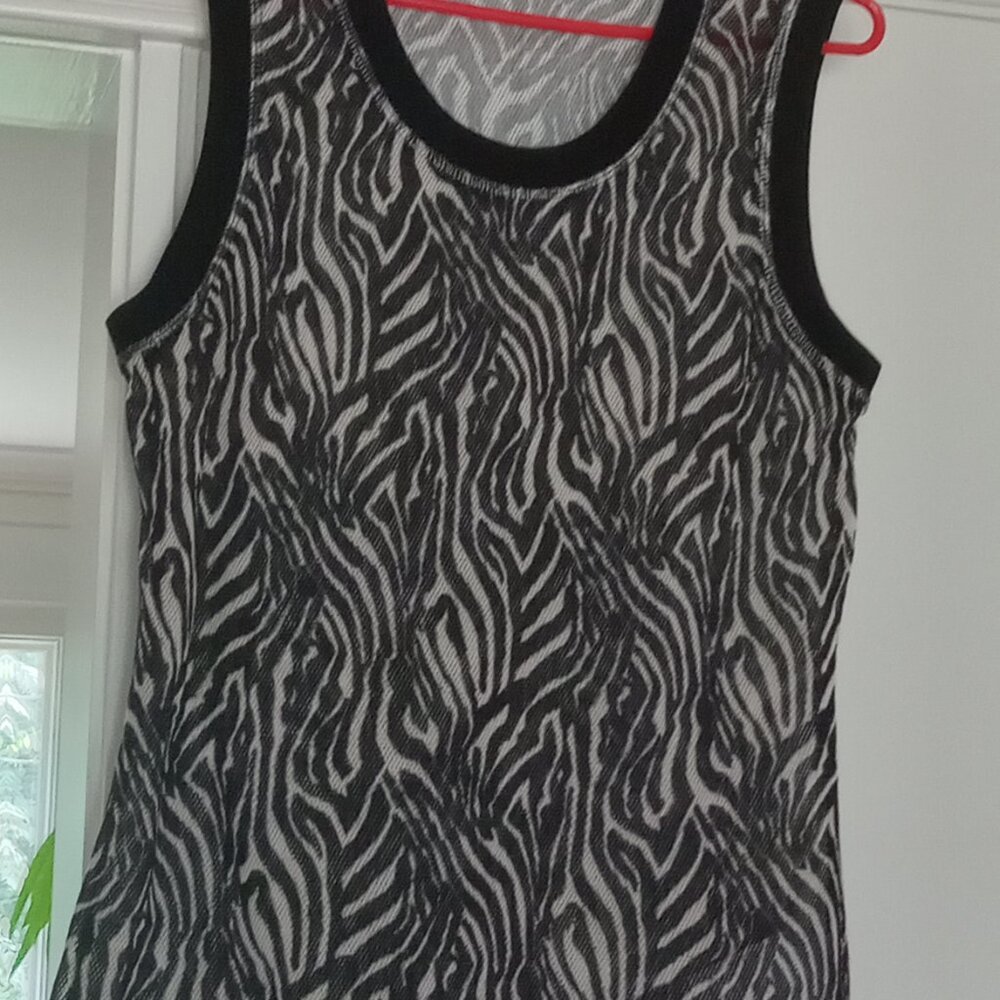Betty Barclay sheer cotton tank